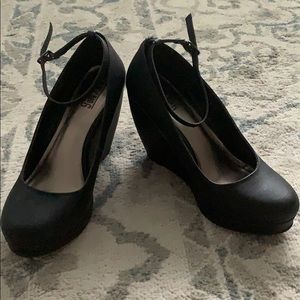 Mix No. 6 Shoes - Mix No6 Platform Wedges Mix No. 6 Shoes - Mix No6 Platform Wedges